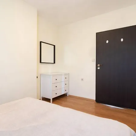 Bright & Modern Apartment In The Heart Of Sofia Διαμέρισμα