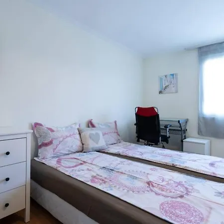 Bright & Modern Apartment In The Heart Of Sofia Διαμέρισμα Σόφια