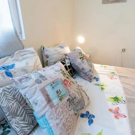 Bright & Modern Apartment In The Heart Of Sofia Σόφια