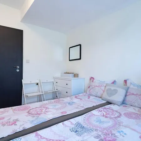 Bright & Modern Apartment In The Heart Of Sofia Sofie